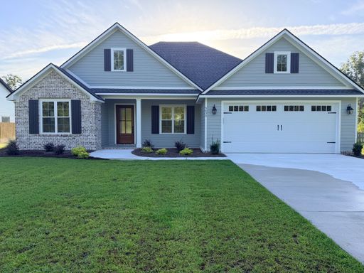 Stunning New Construction: 4-Bedroom Luxury Home in Lake Park – photo 1