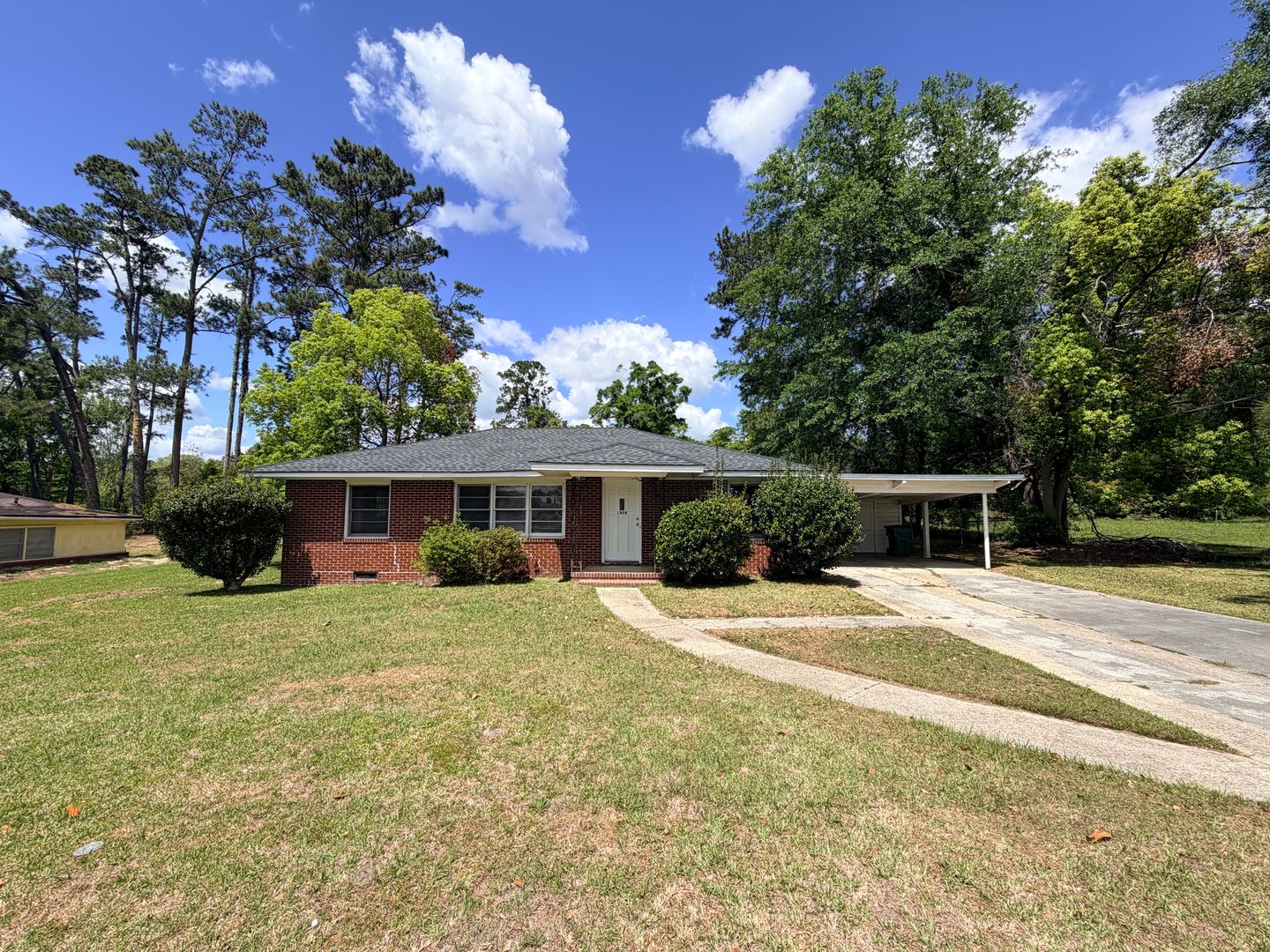 Valdosta House: 1308 W Alden Avenue