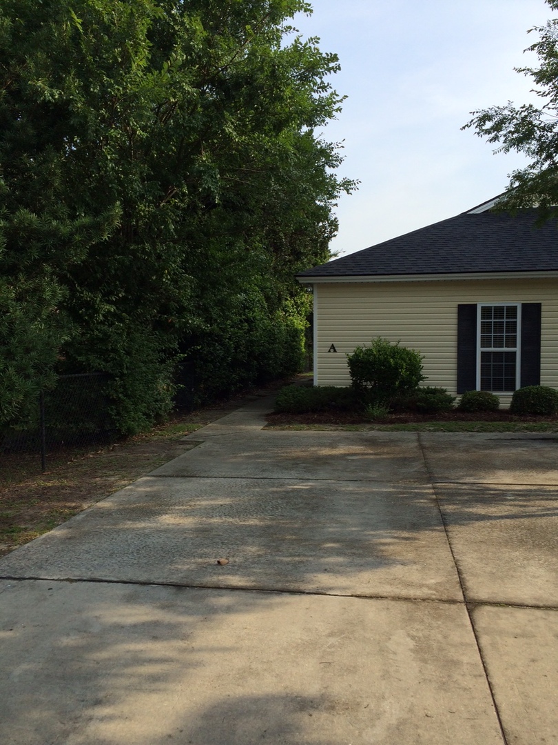 Valdosta Apartment: 3226 A Oak Garden Dr