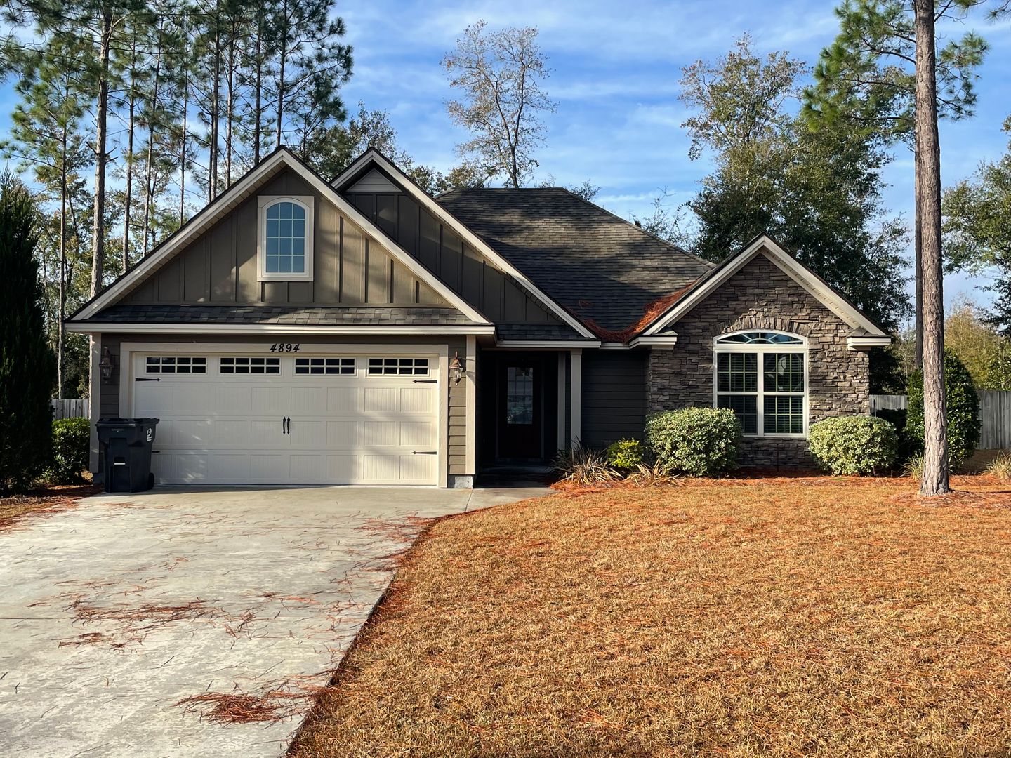 Lake Park House: 4894 Smokey Ln. *