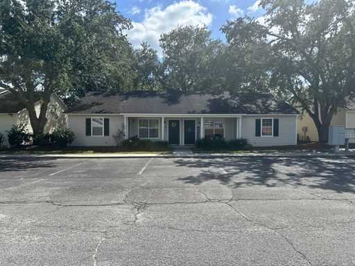 Spacious 2-Bedroom Duplex for Rent in Hahira, GA | Lincoln Realty LLC