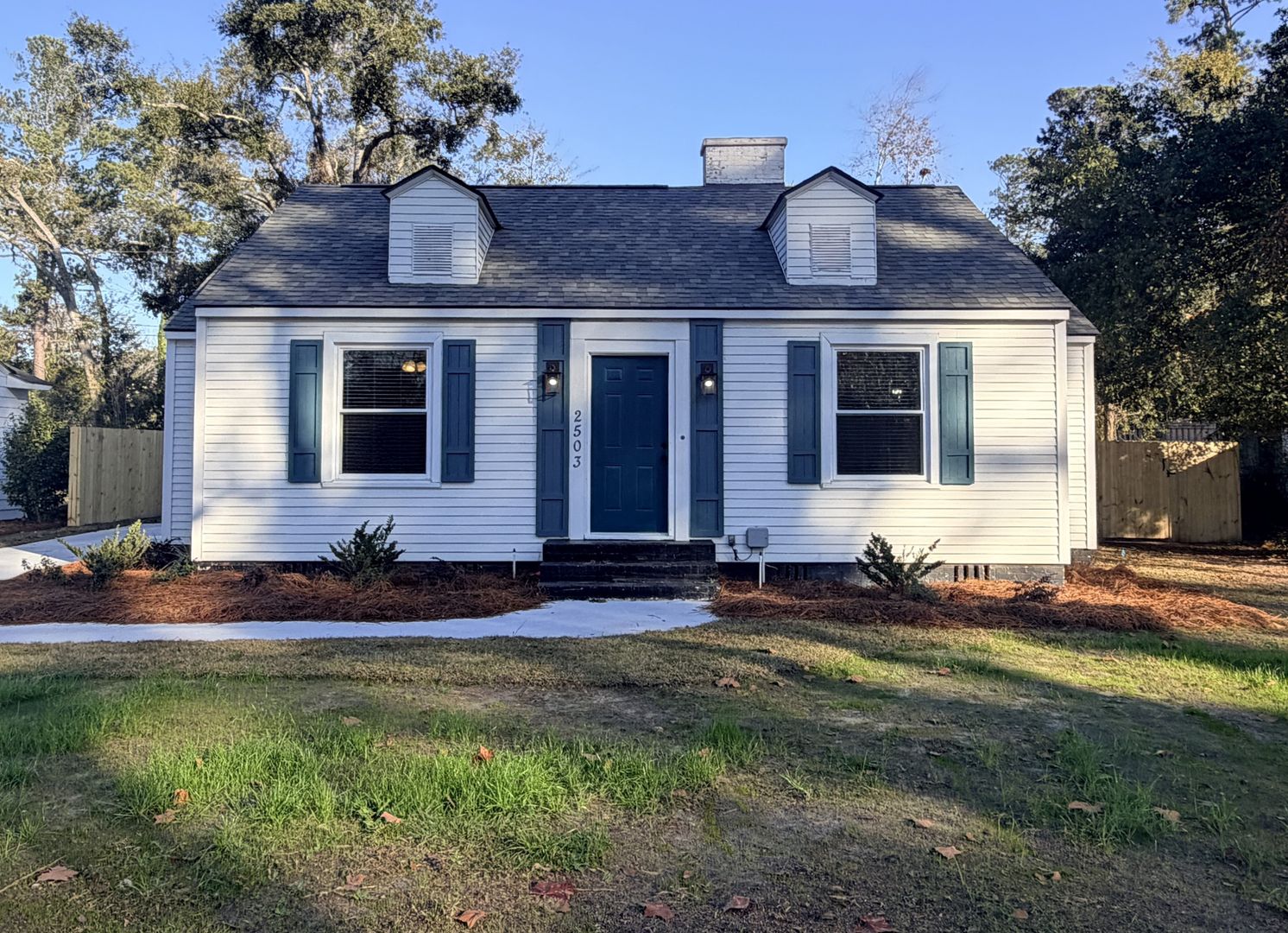 Valdosta House: 2503 N. Oak St *