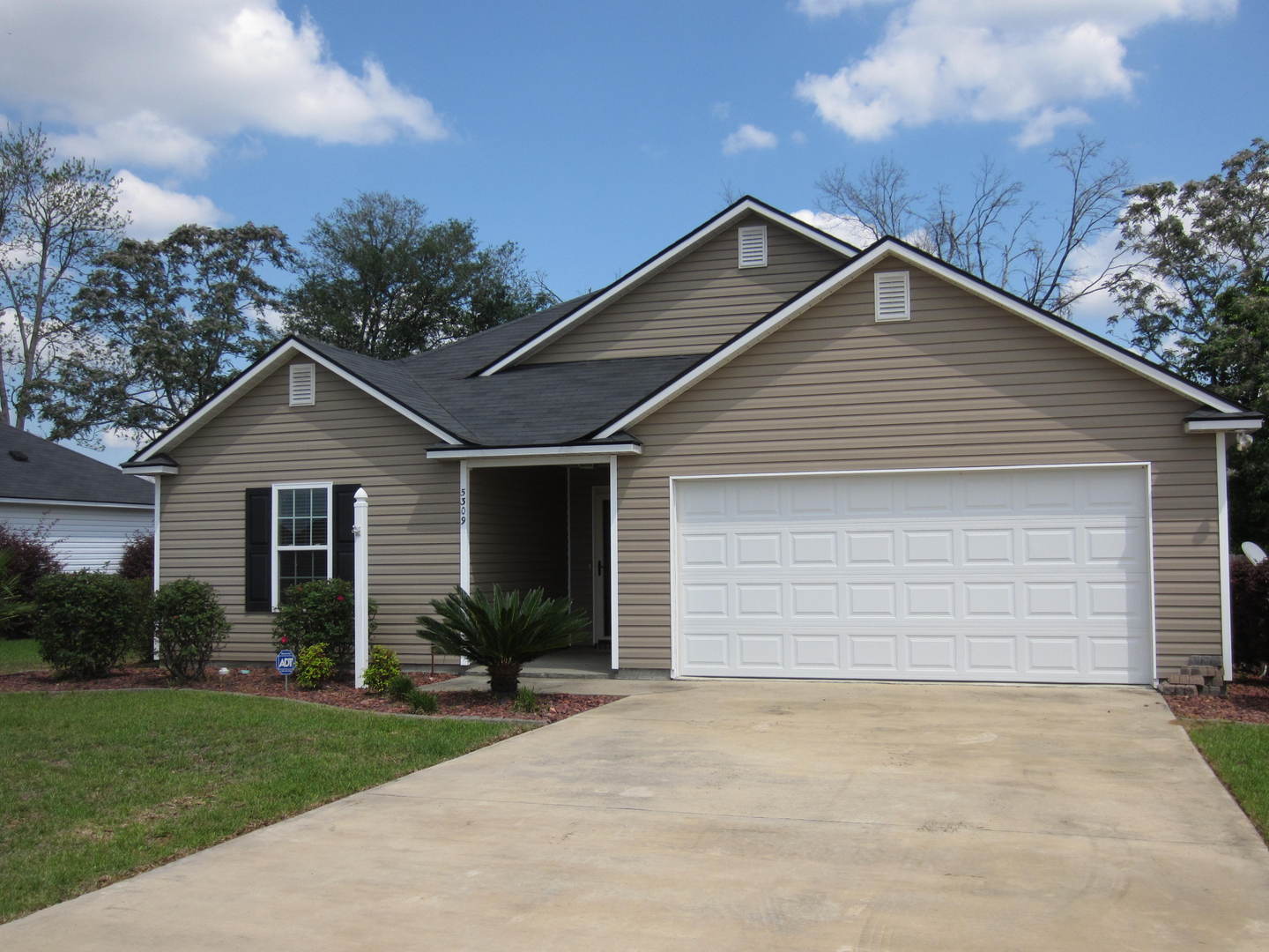 Valdosta House: 5309 Branch Point Drive*