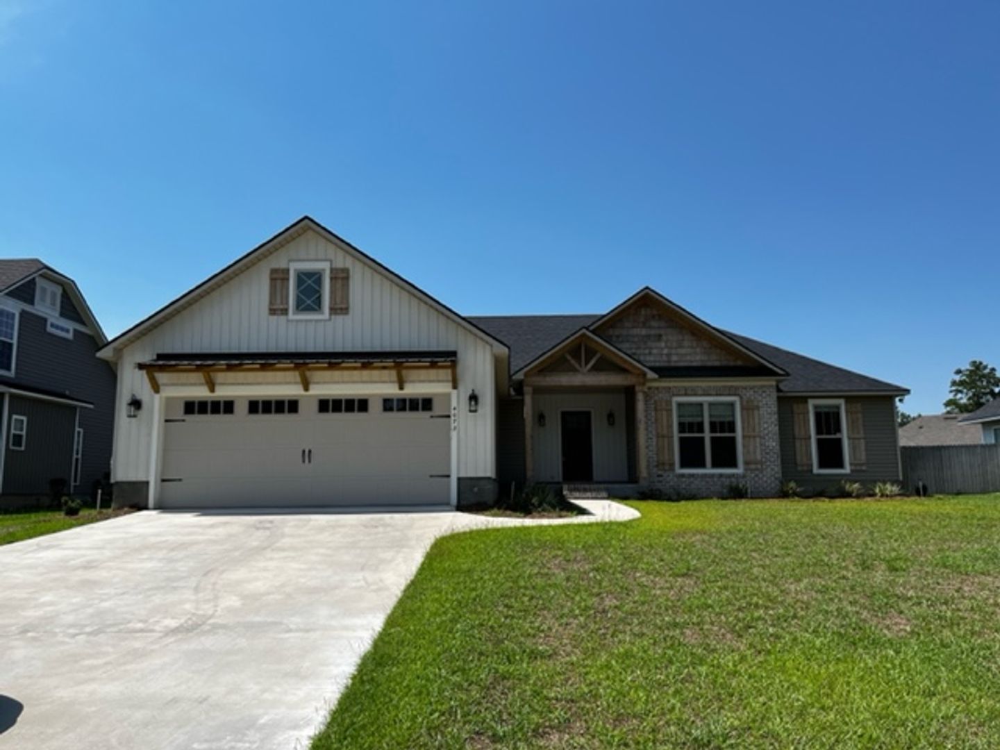 Valdosta House: 4072 Gramercy Dr. *