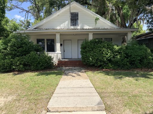 3 BED 1 BATH TOWNHOME CLOSE TO CAMPUS