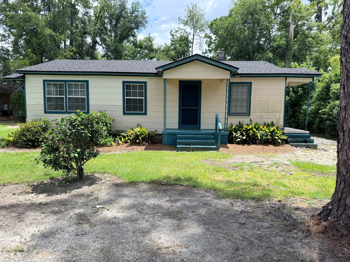 Valdosta House: 123 W. Cranford Ave