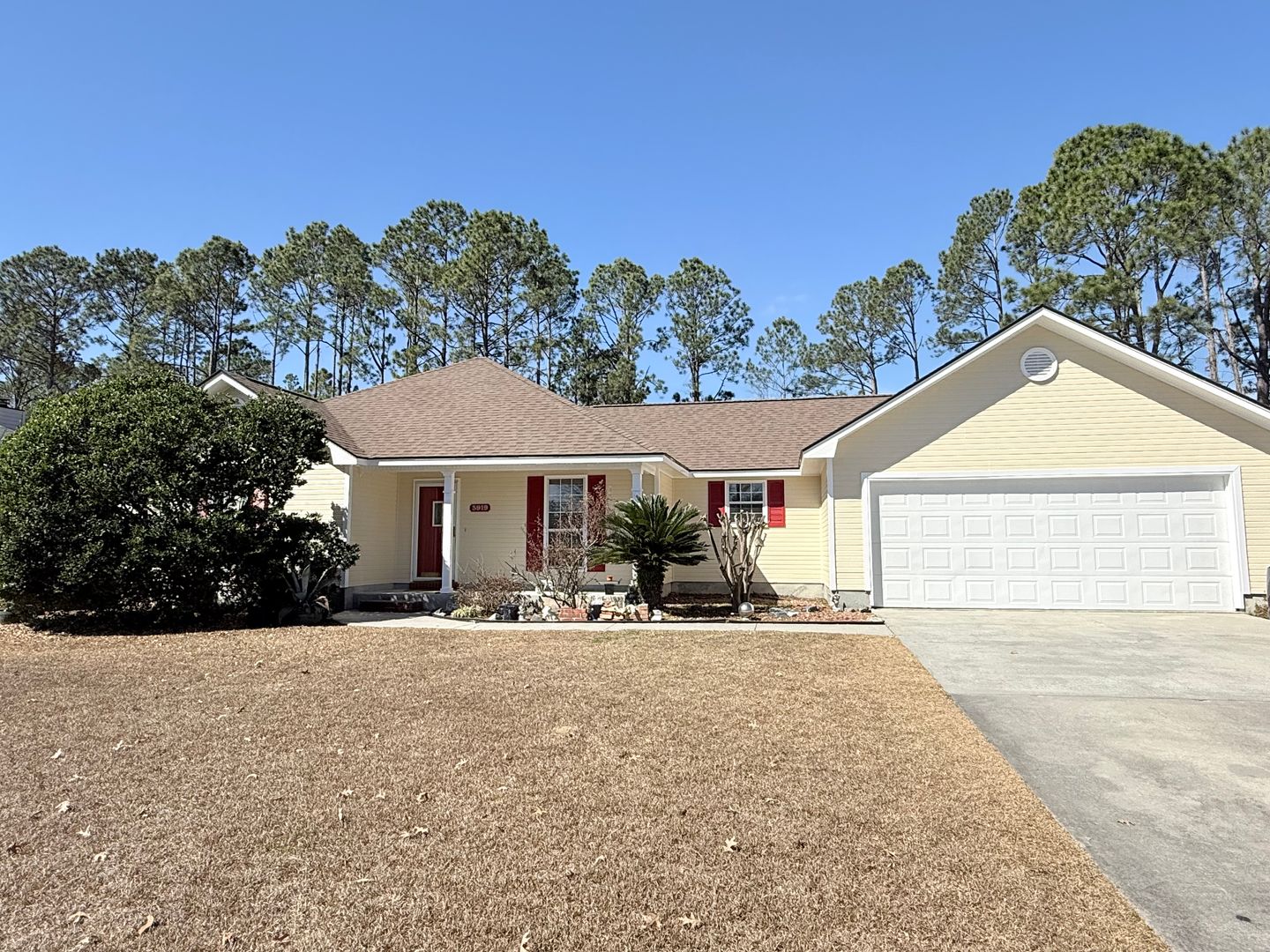 Valdosta House: 3919 Stratford Cir *