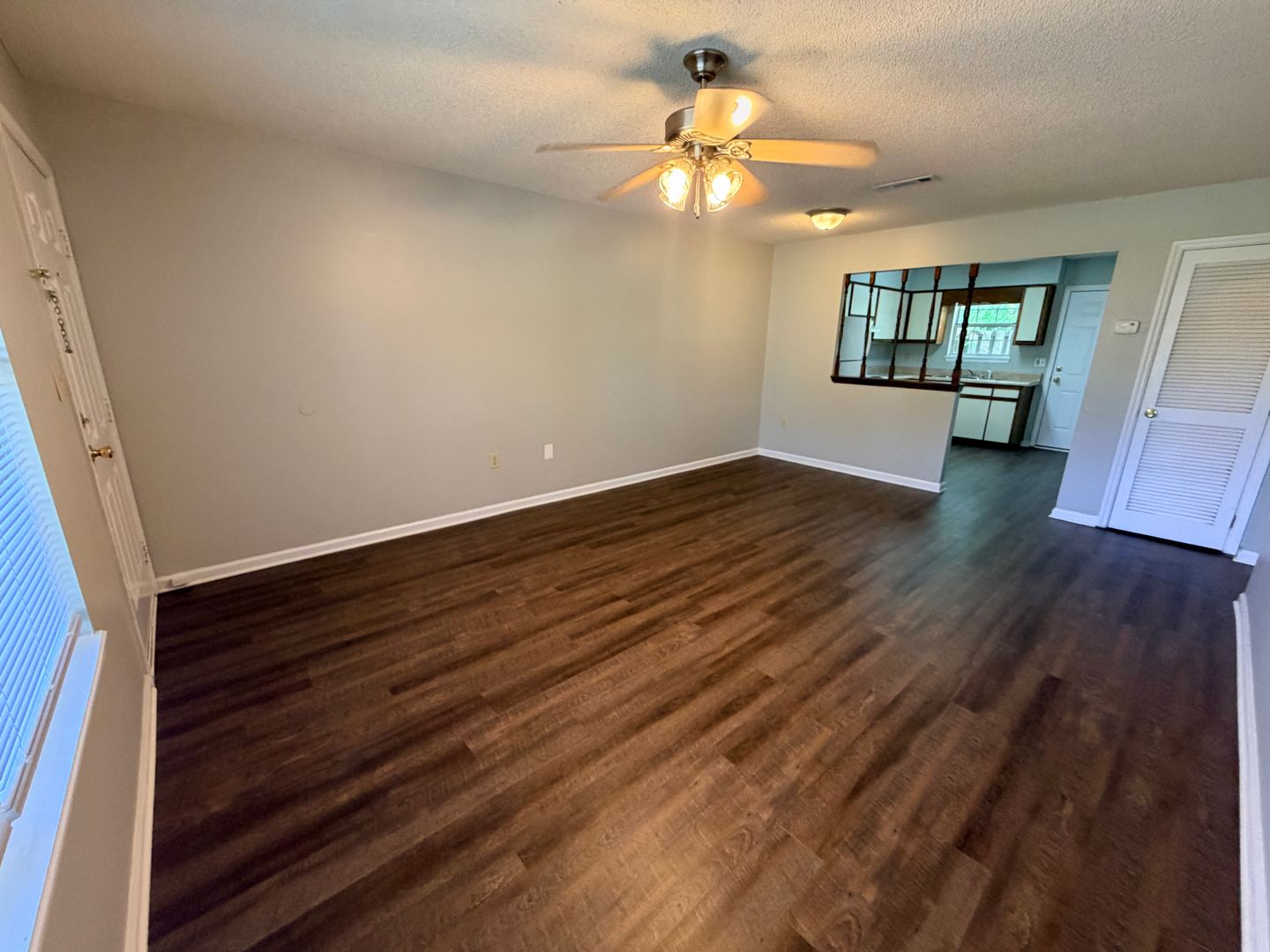 Hahira Apartment: 415 S. Hagan Bridge Rd. * - I19