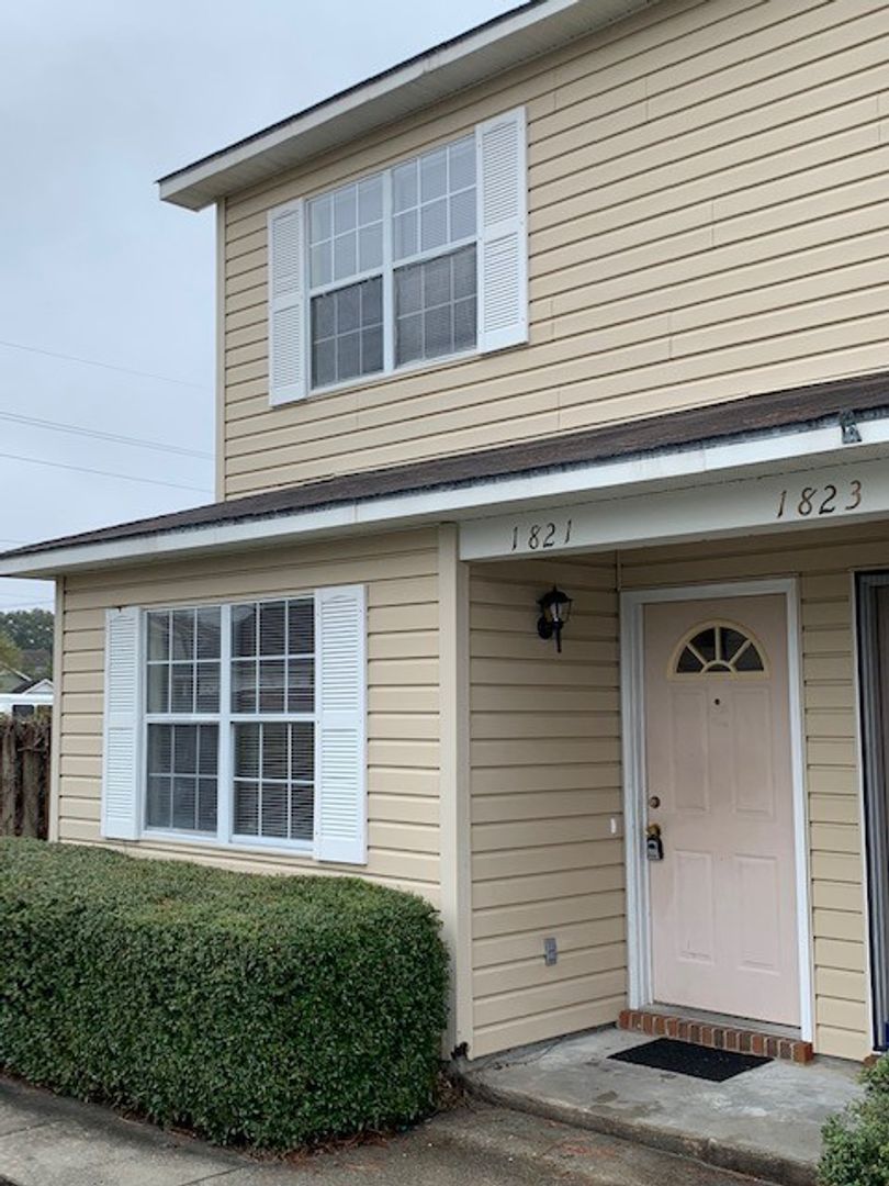 Valdosta House: 1821 Remer Lane*