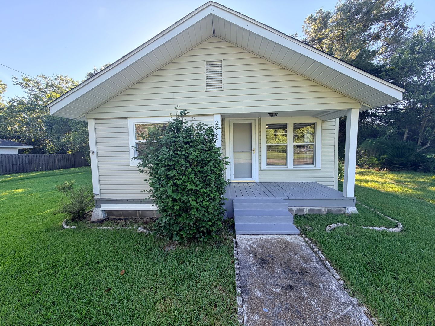 Hahira House: 212 N Owens Street*
