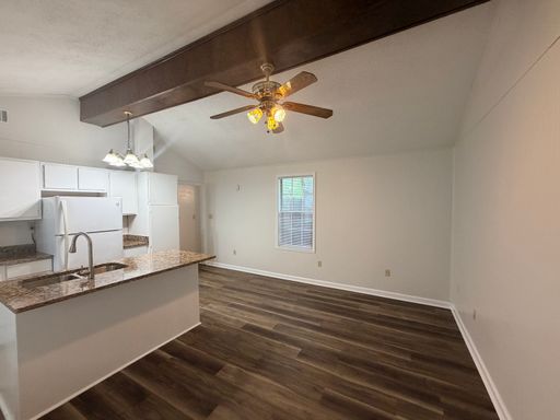 1706 Azalea Dr! This spacious 800 sq. ft. 1-bedroom, 1-bathroom apartment offers comfortable living with flat-rate utilities.