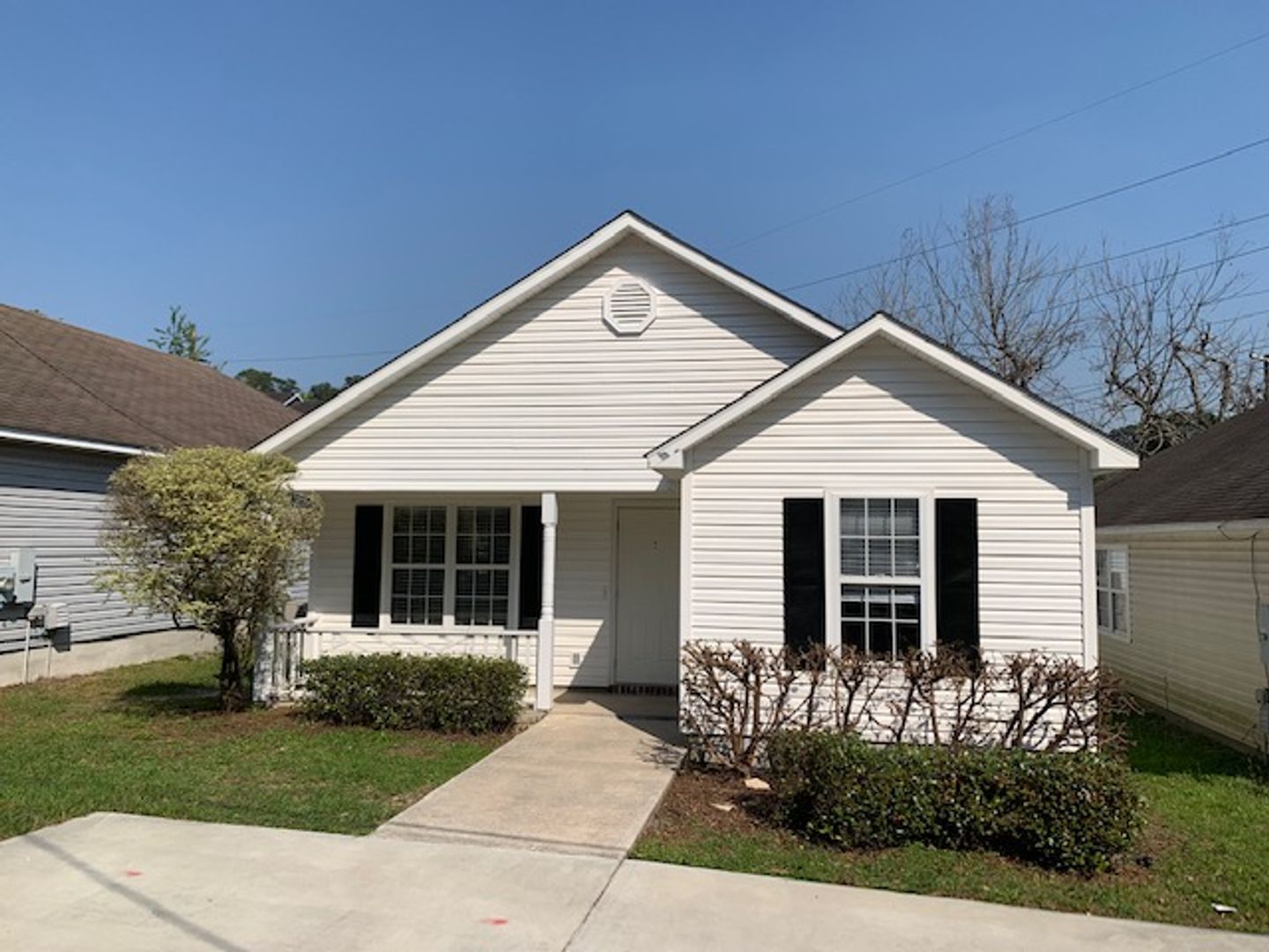 Valdosta House: 1318 Edgewood Dr*