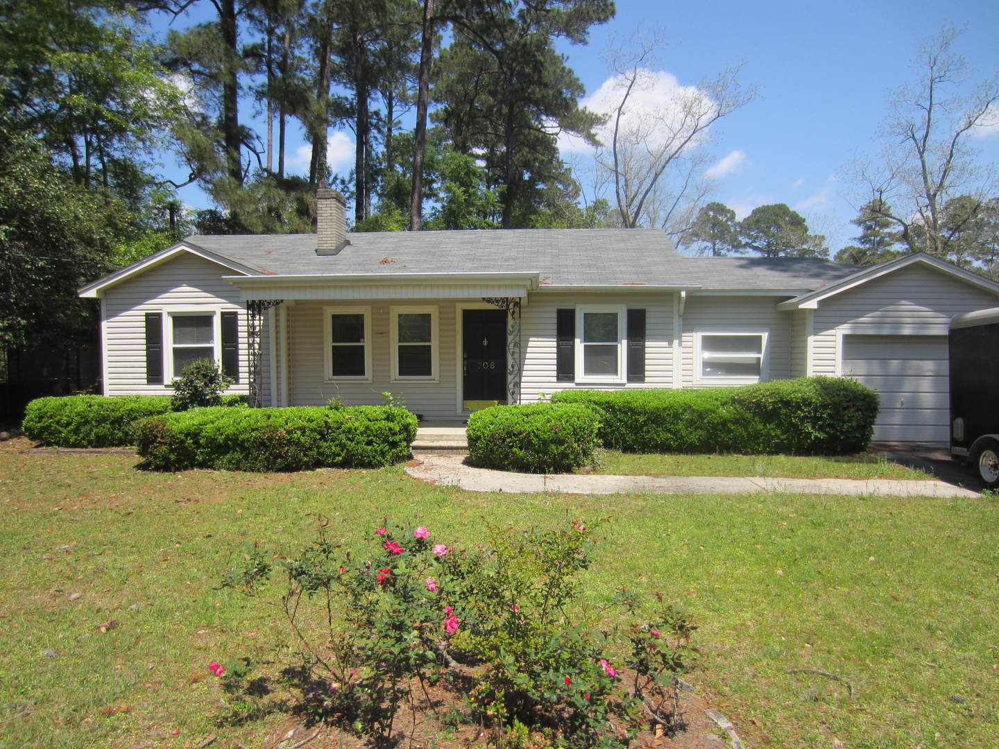 Valdosta House: 706 Pineview Drive*