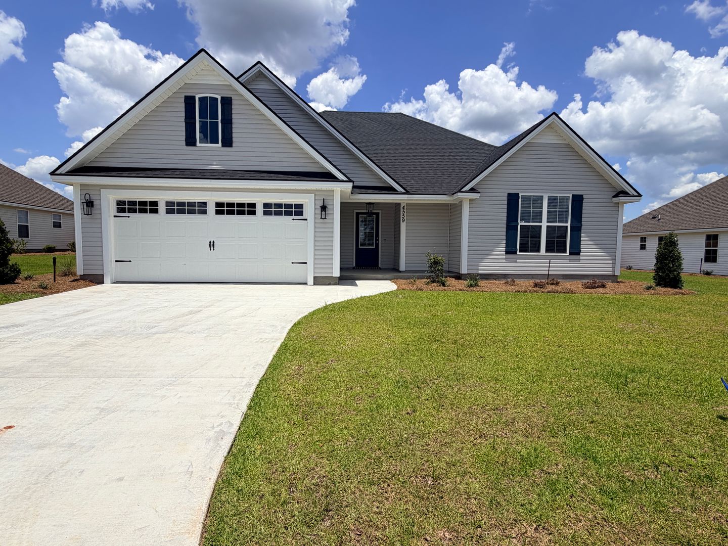 Hahira House: 4559 Brinlee Way*