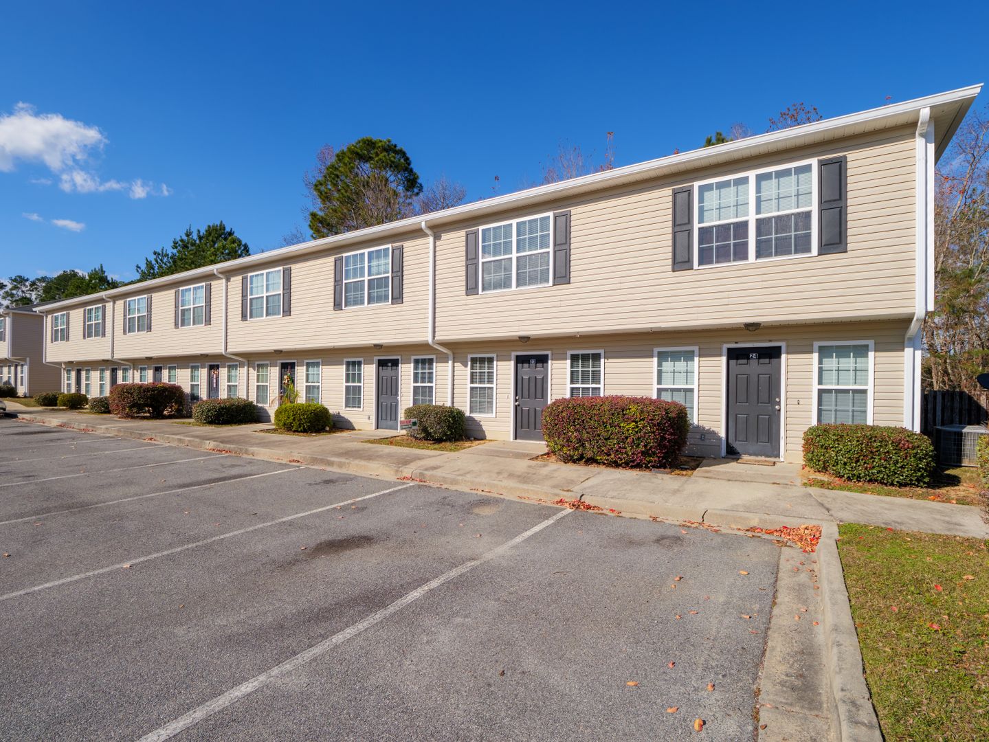 Valdosta Townhome: 2415 Seth Place - 748- APT H51