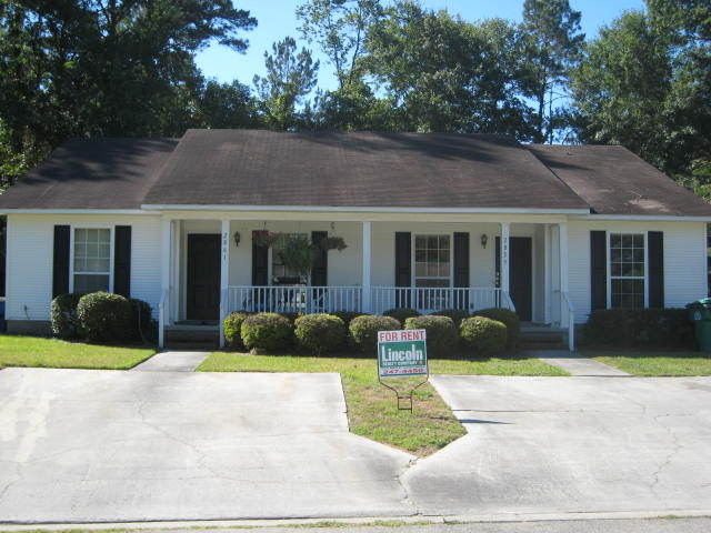 Valdosta House: 2859 Fawnwood Circle*