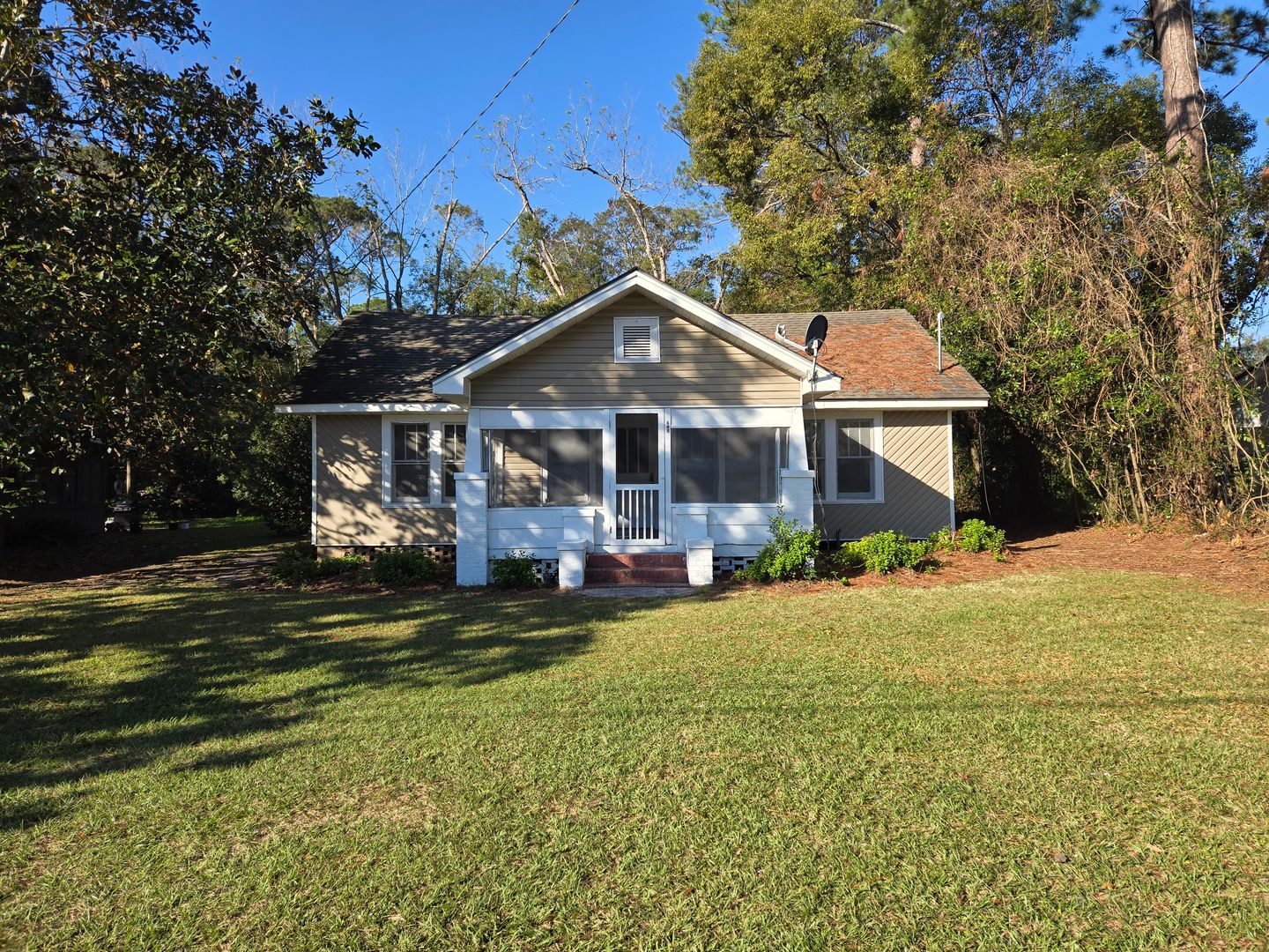 Nashville House: 405 S. Berrien St. *