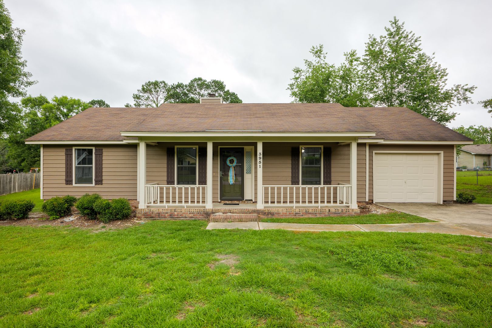 Valdosta House: 3951 Foxridge Road*