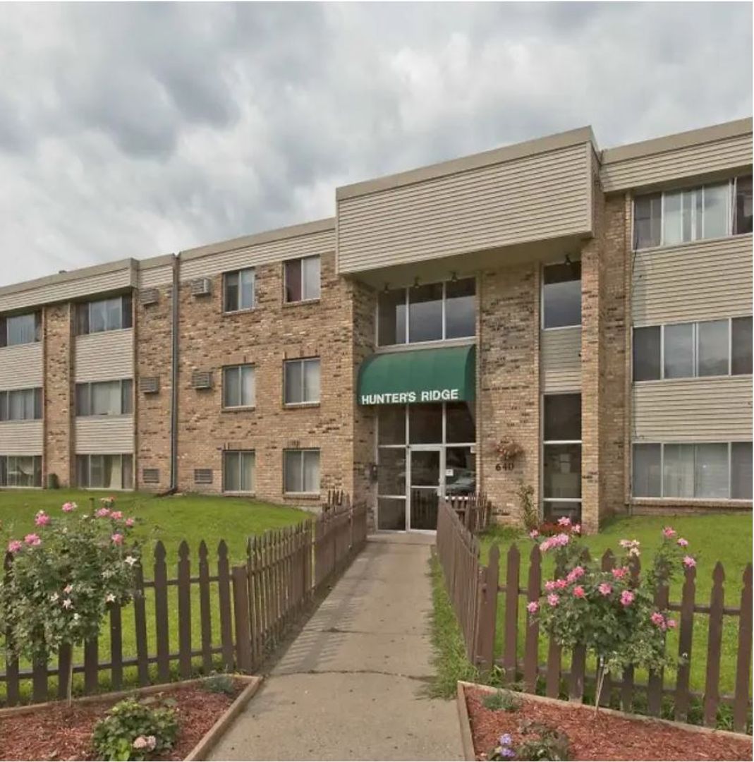 Shakopee Apartment: 620 Gorman St