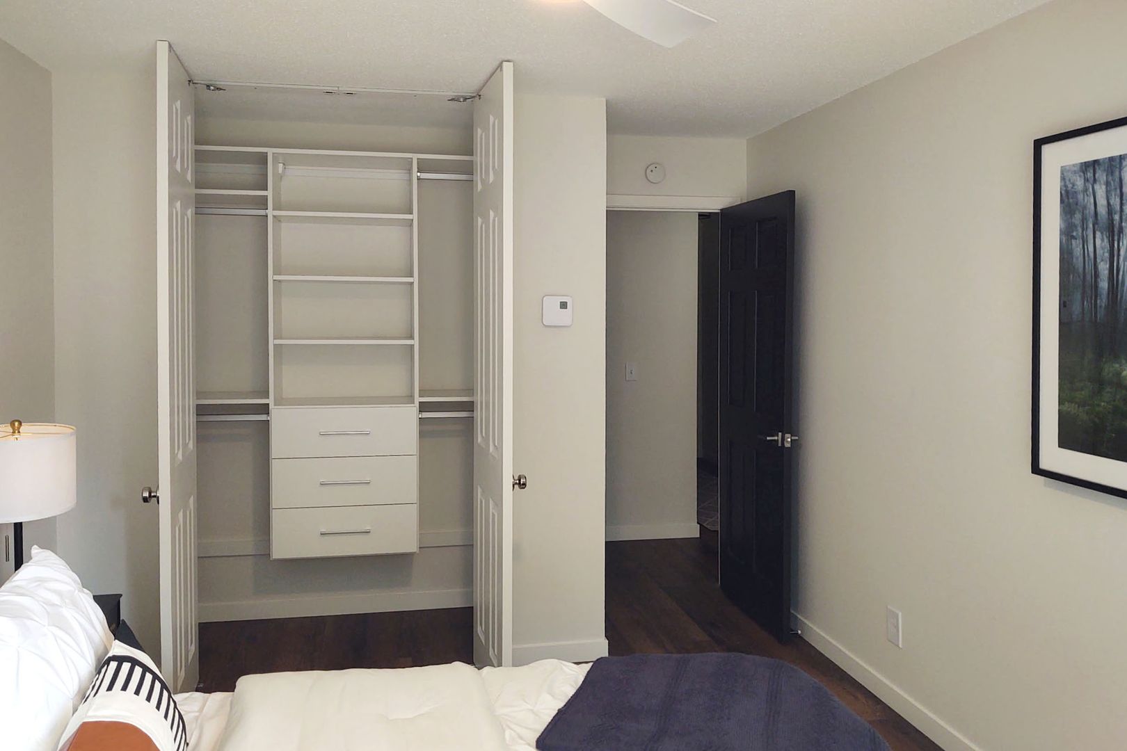 Wayzata Apartment: 412 Wayzata Blvd, 104