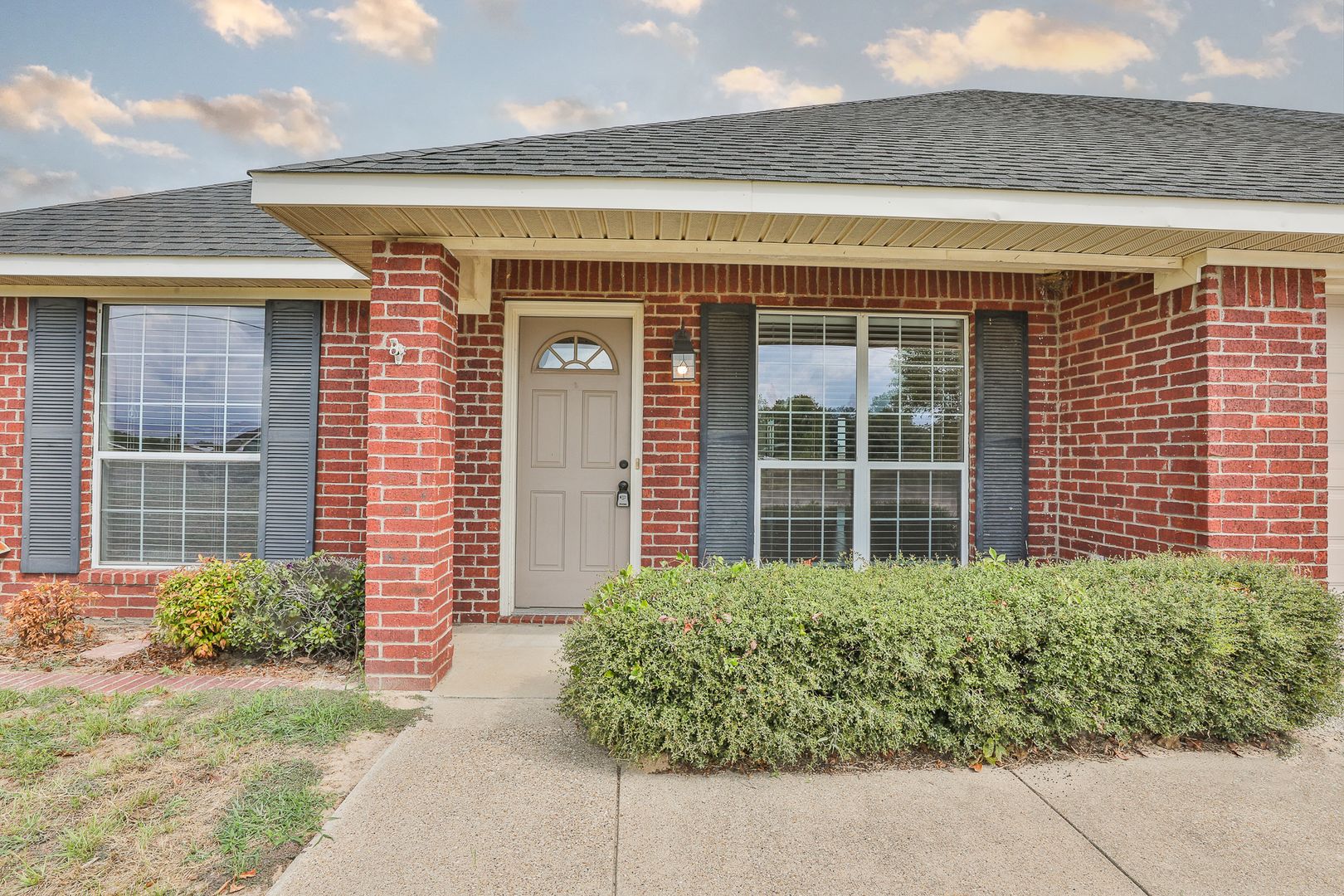 Lindale Multiplex: 12466 CR 499
