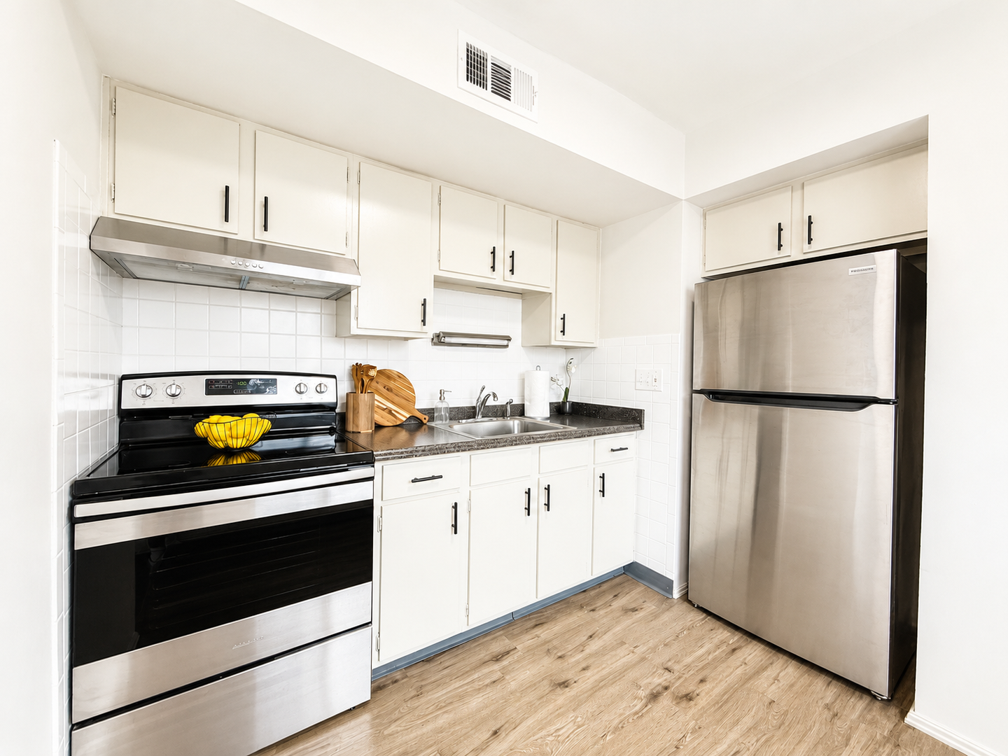Saint Louis Apartment: 7412-7422 Gravois Avenue