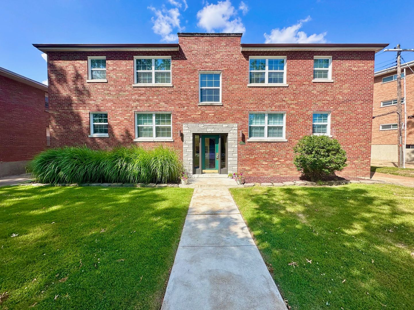 St. Louis Apartment: 5821 Sunshine Avenue