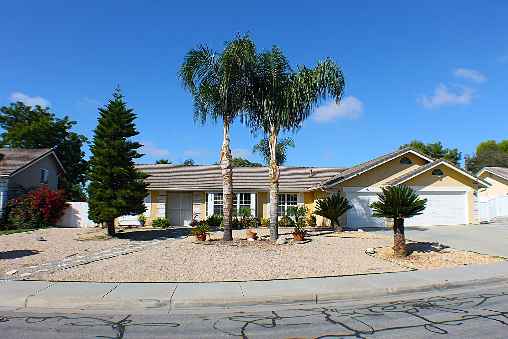 Moreno Valley House: 13669 Wilmot