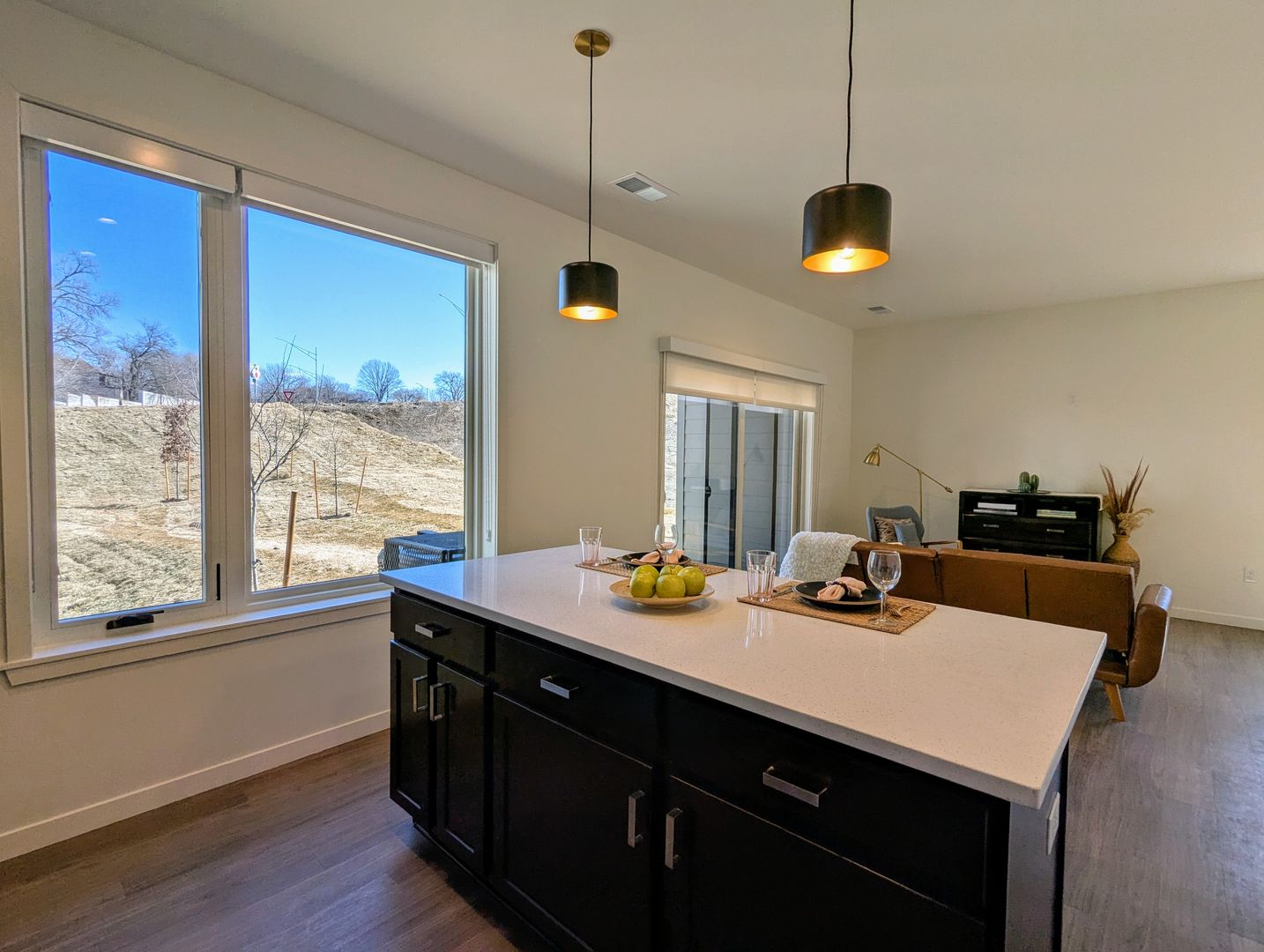 Kansas City Apartment: 1041-1057 Pacific St