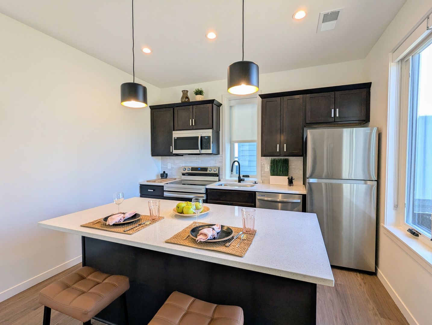 Kansas City Apartment: 1041-1057 Pacific St