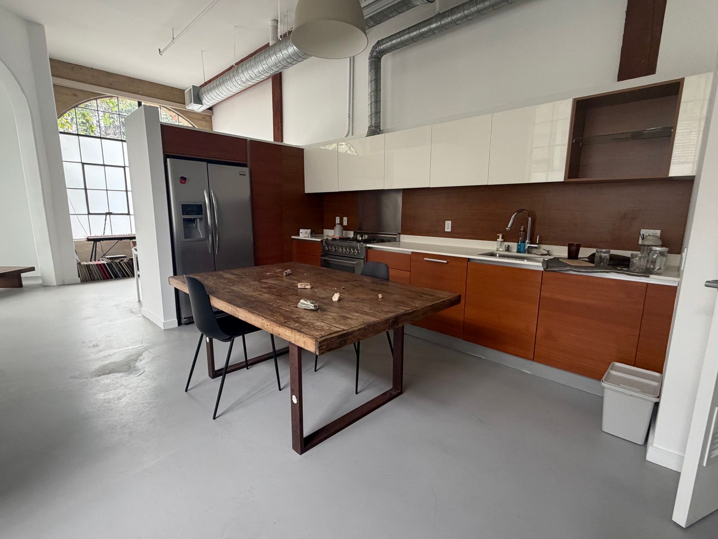 Los Angeles Apartment: 2121 East 7th Place