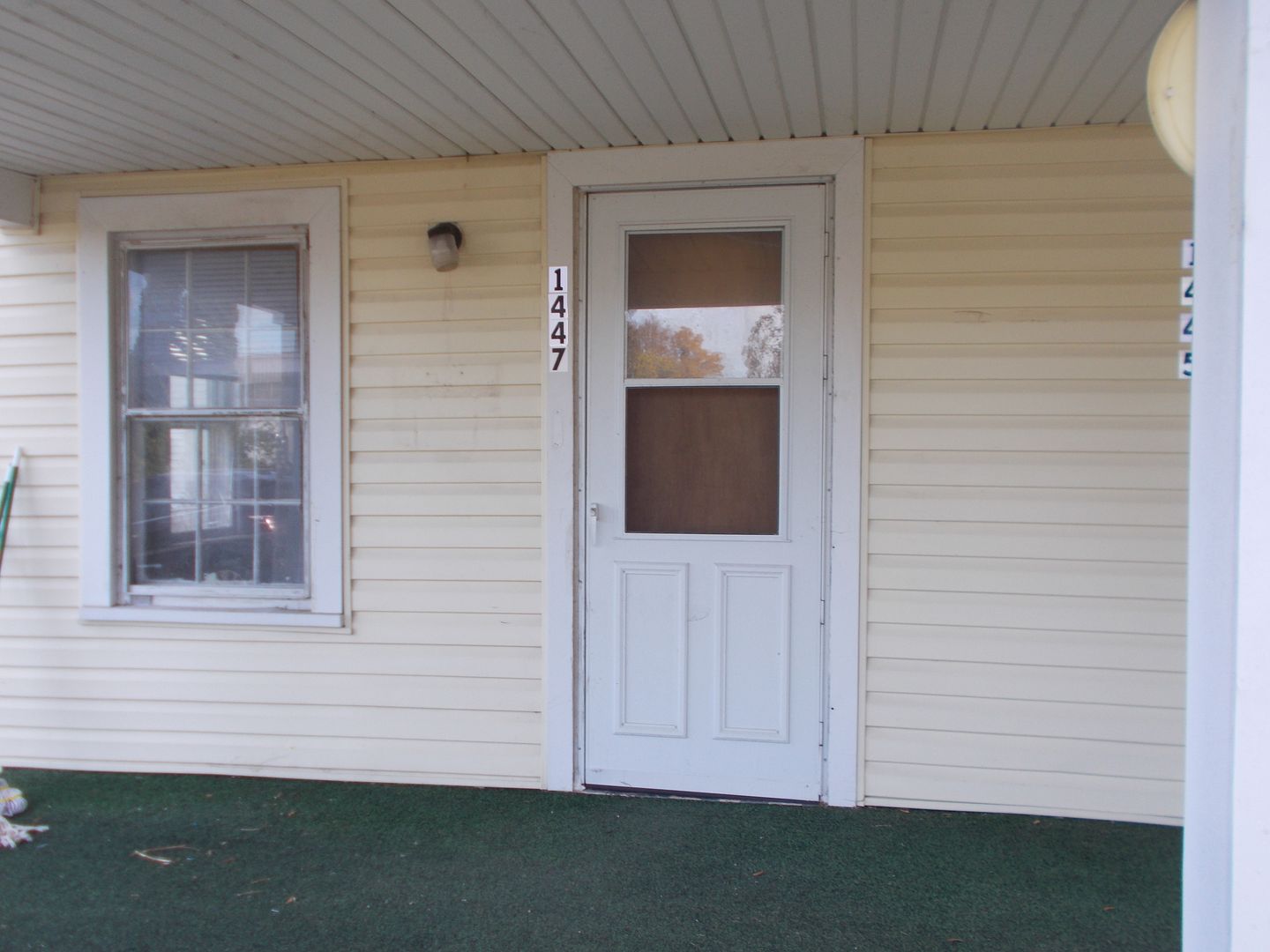 Spacious 1-Bedroom, 1-Bath Unit – 1,000 Sq. Ft.