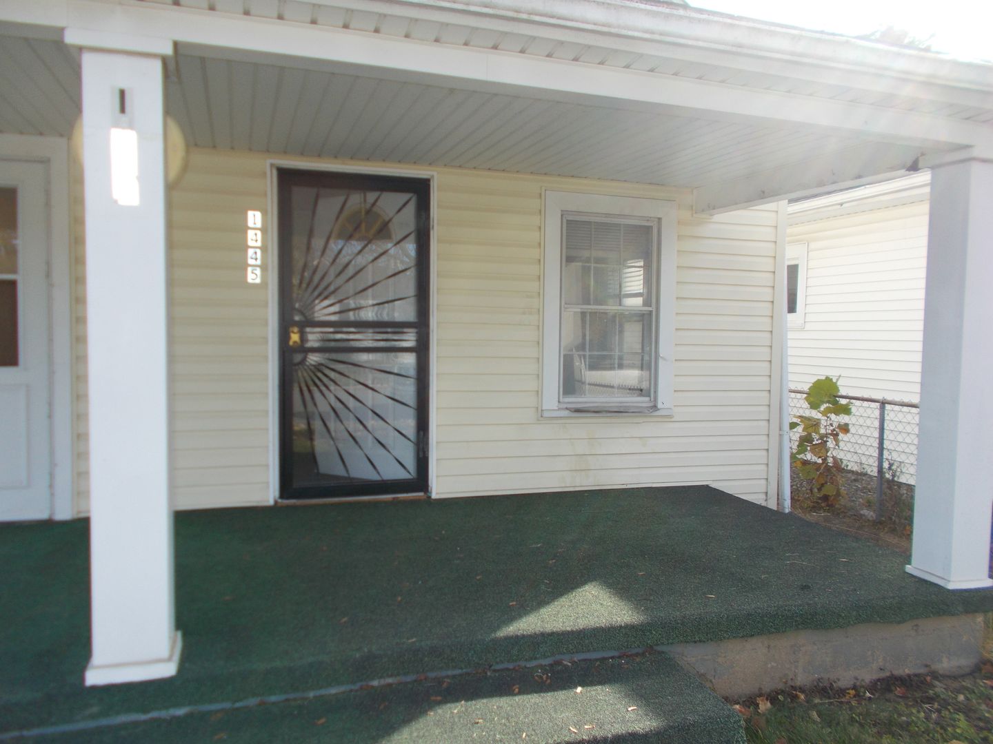 Spacious 1-Bedroom, 1-Bath Unit – 1,000 Sq. Ft.