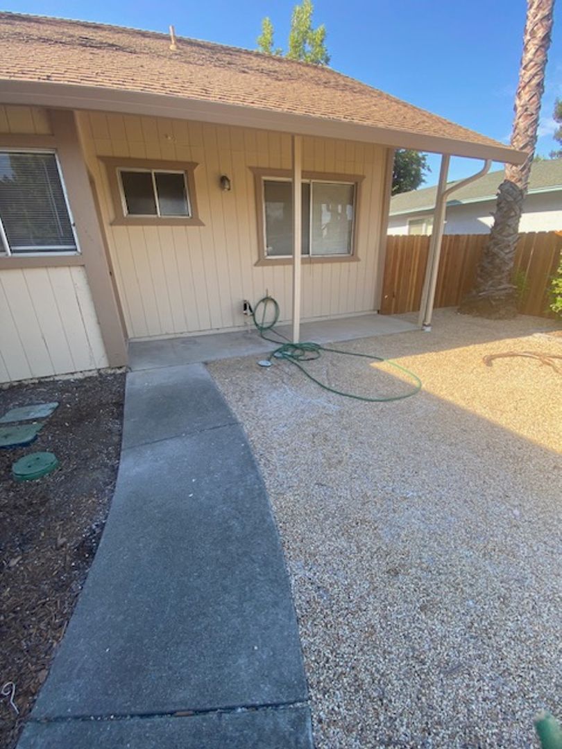 1118 Woodridge Drive 6 of 12