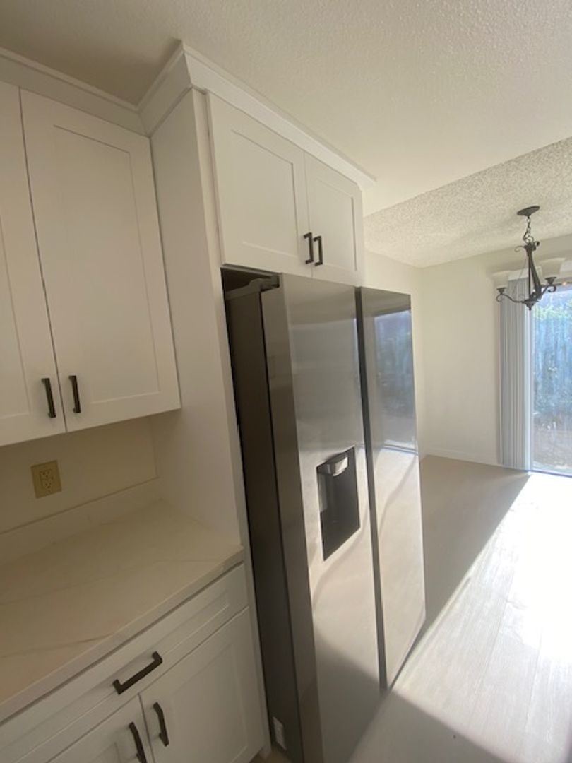 1118 Woodridge Drive 3 of 12