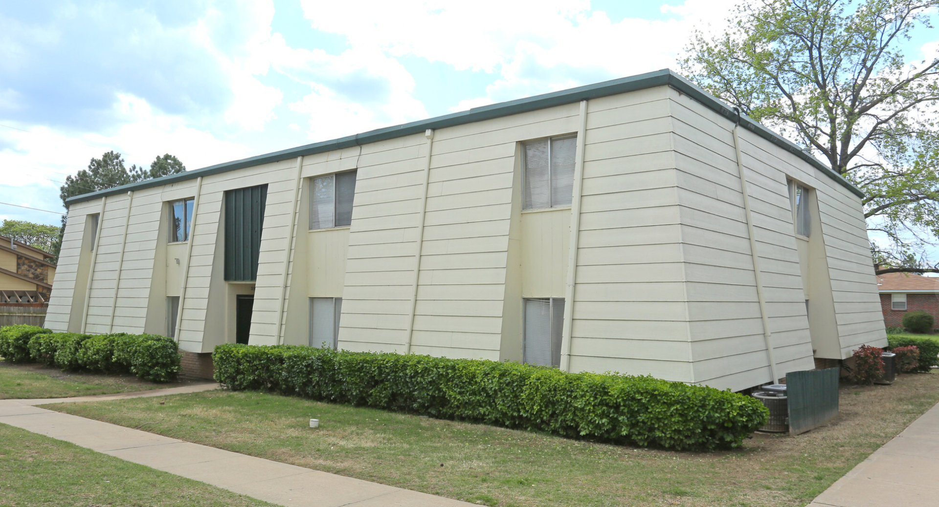 Sapulpa Apartment: 919 S Mission St