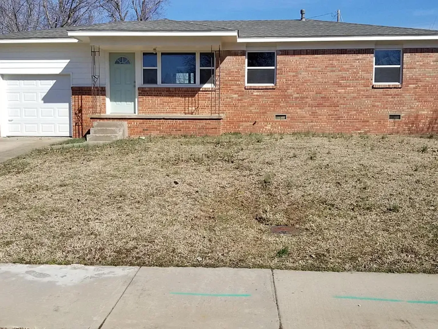 Owasso House: 301 E 11th Street