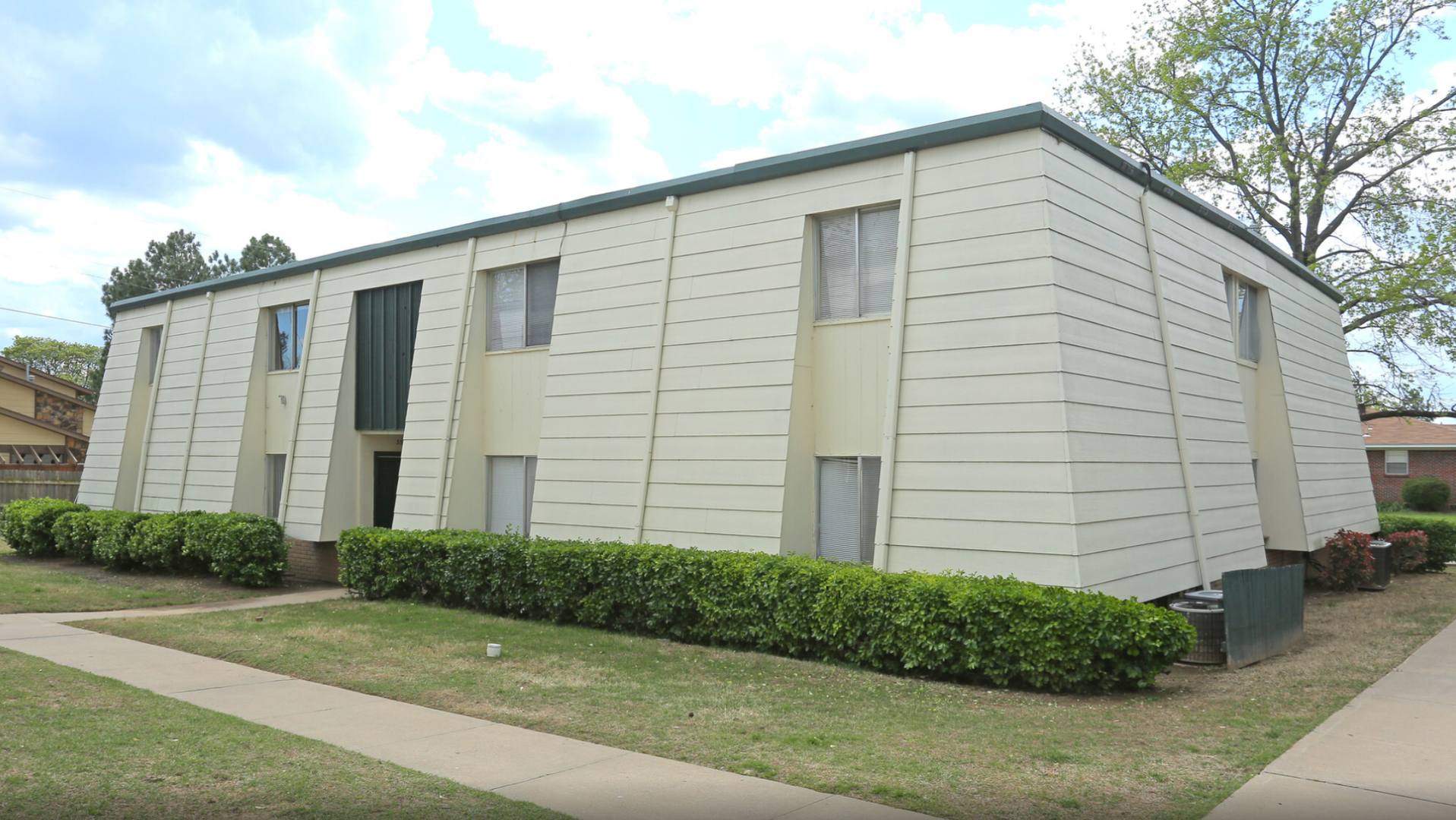 Sapulpa Apartment: 919 S Mission St