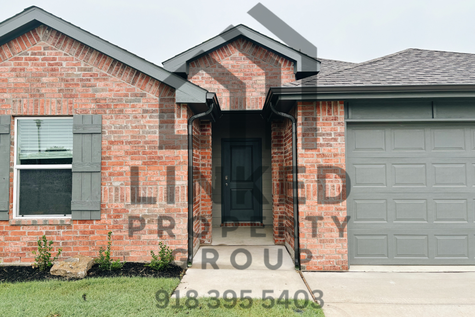 Broken Arrow House: 2013 E. Urbana St.