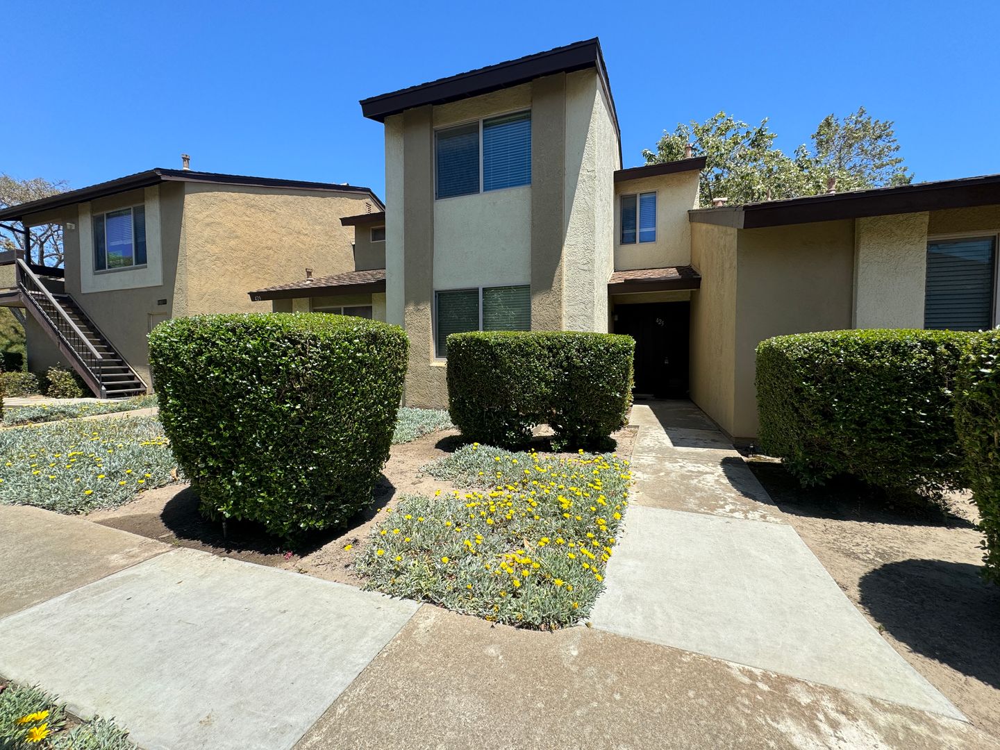 Santa Maria Condo: 425 E Rice Ranch Rd