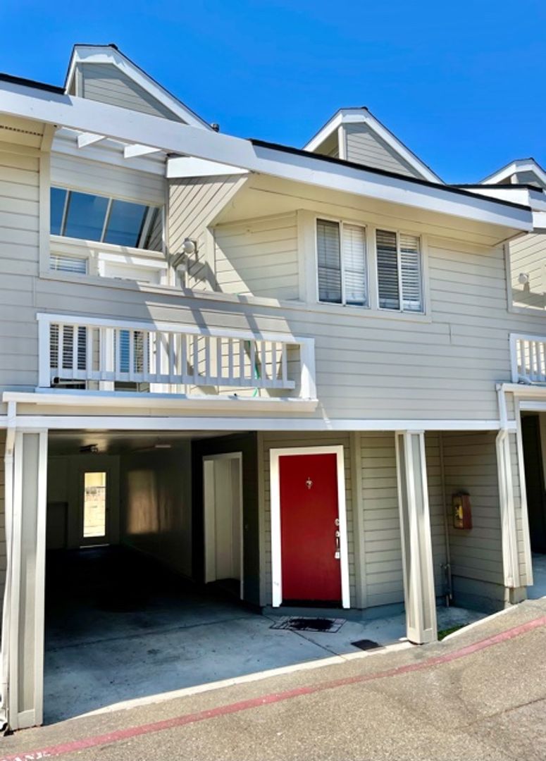 San Luis Obispo House: 1185 E. Foothill Blvd. #20