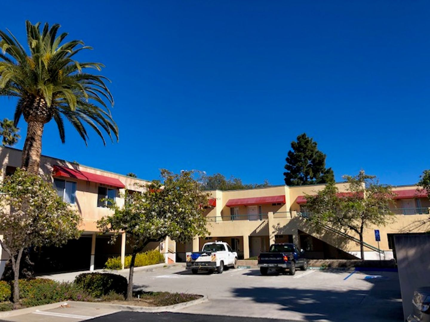 San Luis Obispo Apartment: 3053 S. Higuera Street #9