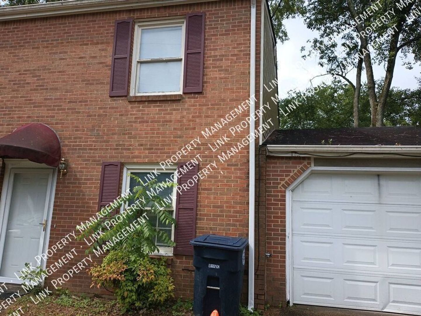 East Ridge Apartment: 5364  Haisten Court