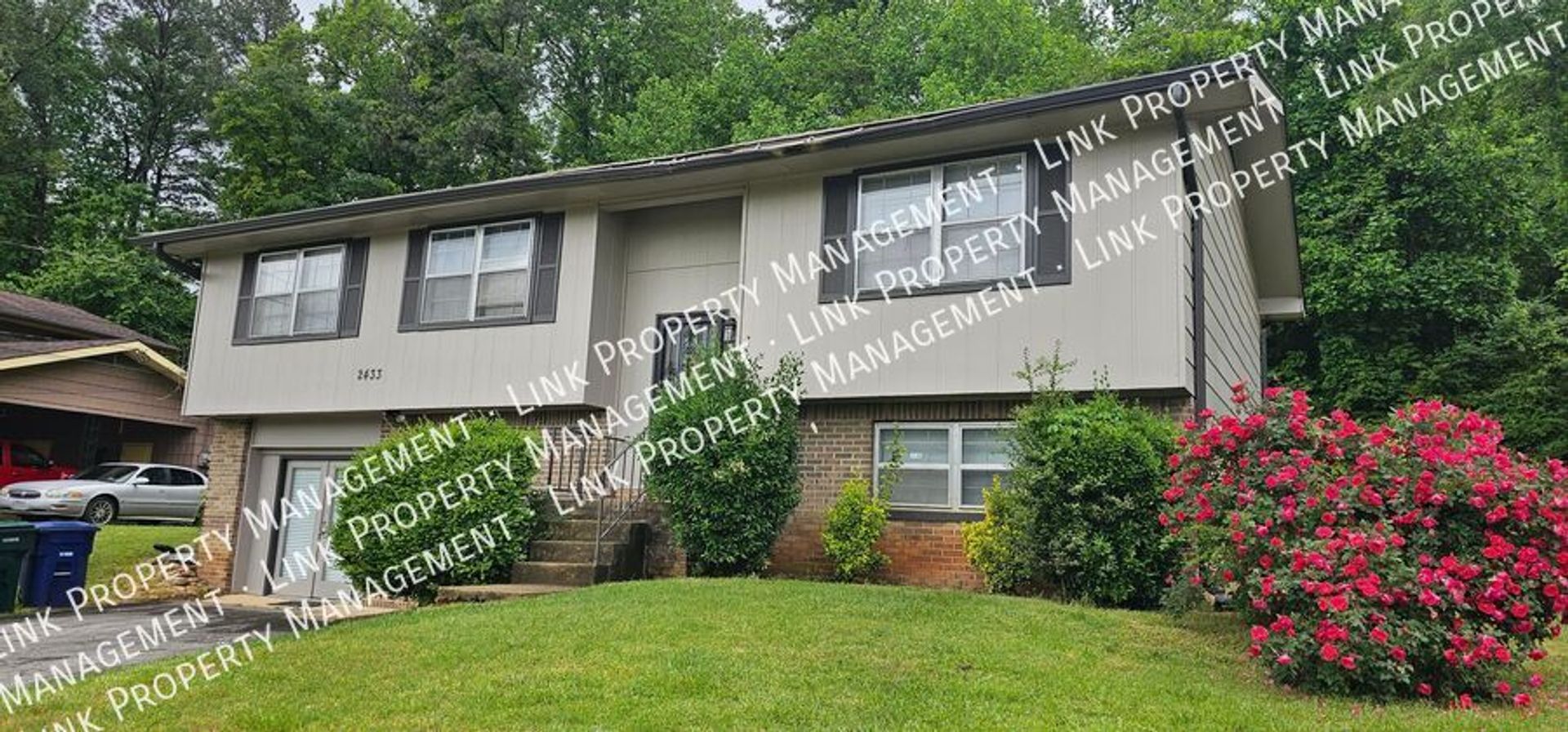 Chattanooga House: 2433 Meade Circle