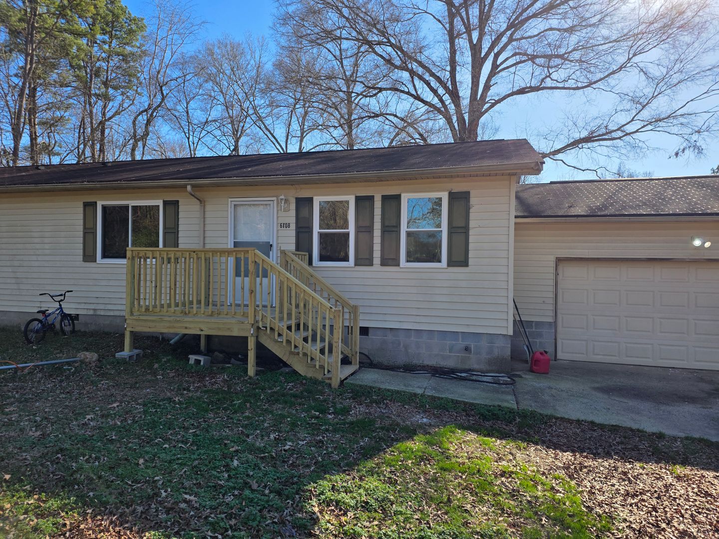 Harrison Apartment: 6108 Ramsey Road