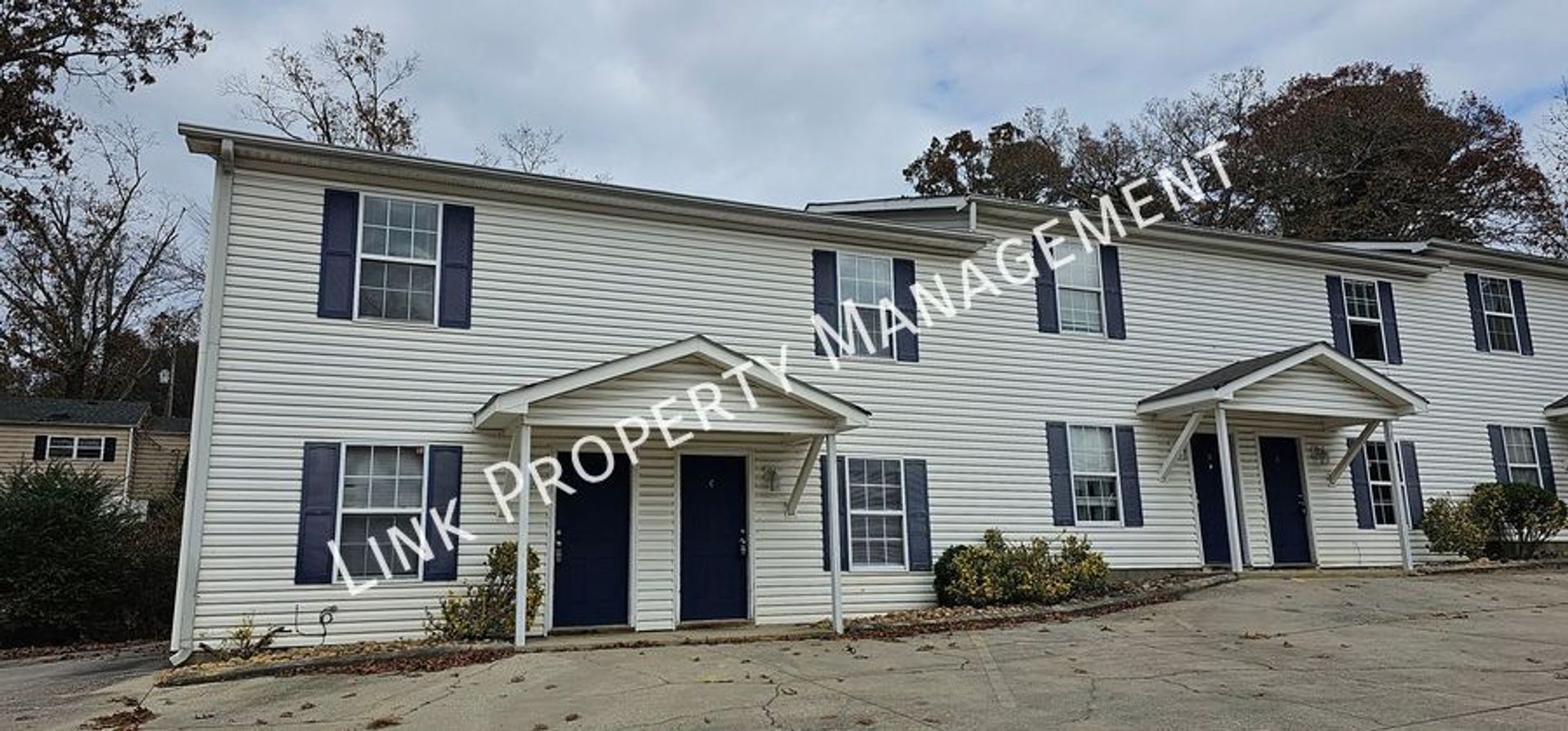 Rossville Apartment: 1106 Carline Road