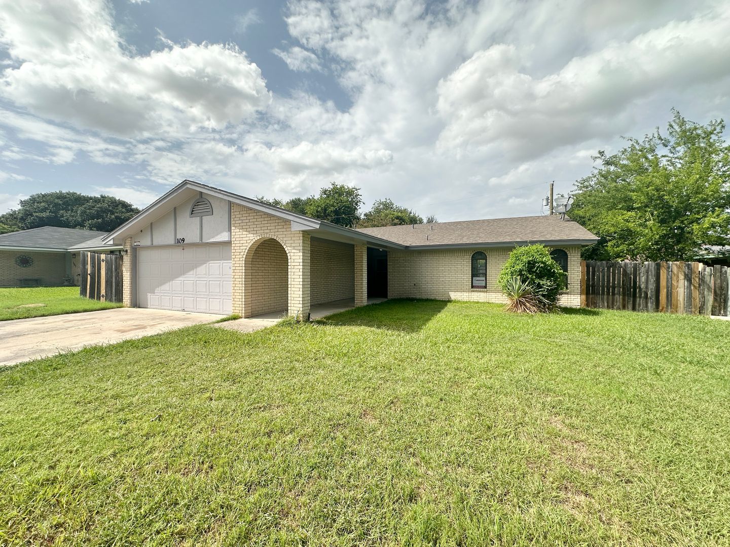 Killeen House: 109 South Brook Drive