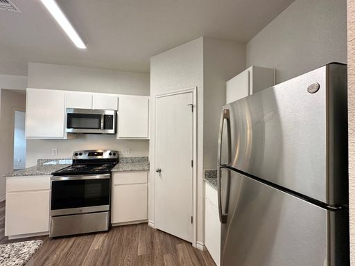 Listing photo thumbnail