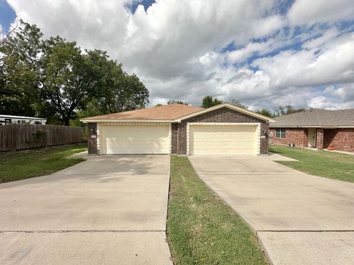  906 B McClure Drive, Harker Heights, TX 76548