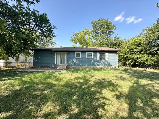 Listing photo thumbnail